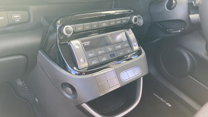 Hyundai INSTER 85kW 01 49kWh 5dr Auto Electric Hatchback - Image 13